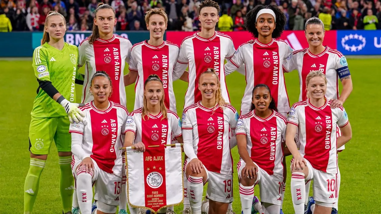 Recordaantal van bijna 36.000 fans bij CL-duel Ajax-vrouwen