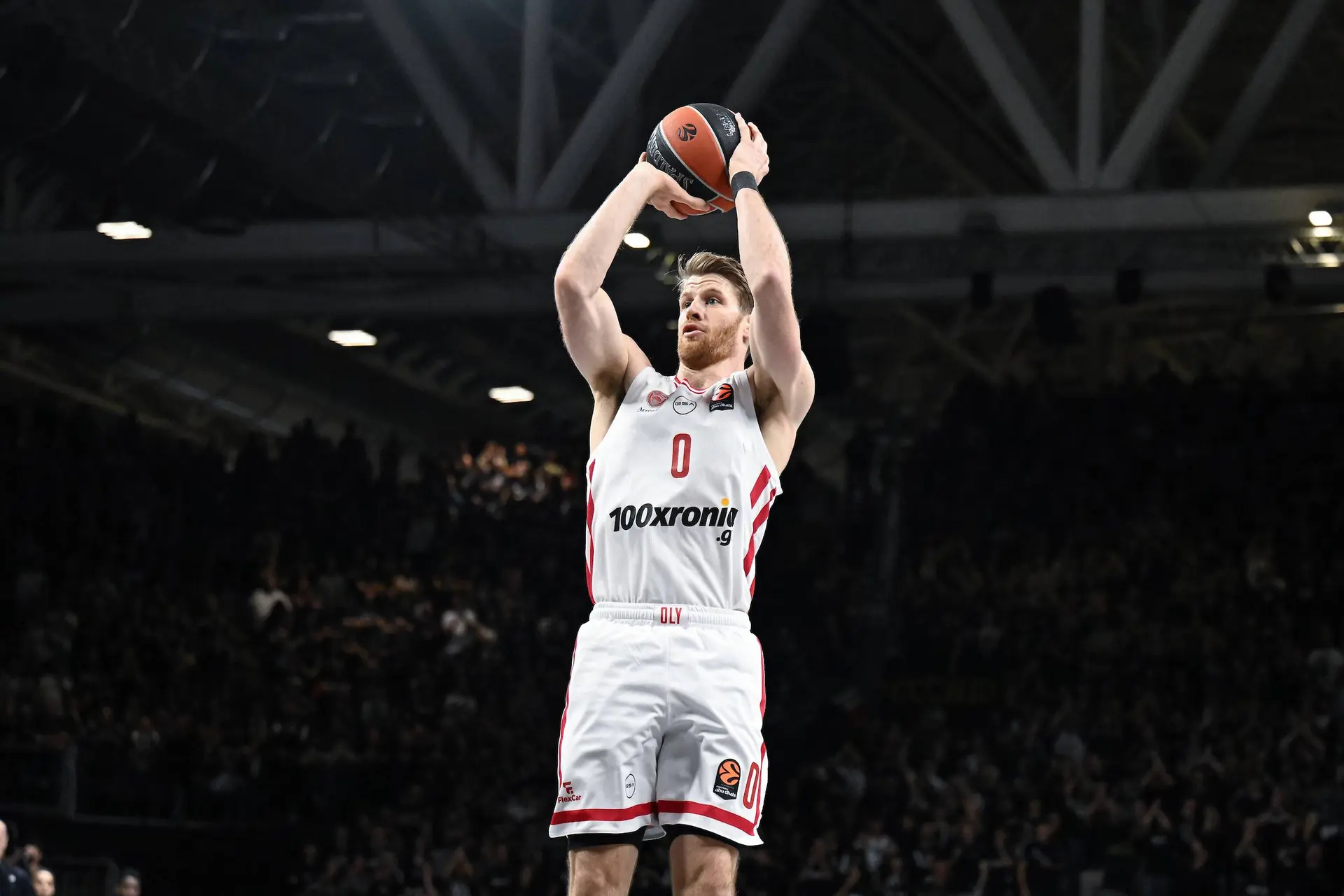 Thomas Walkup://www.sport24.gr/basket/euroleague-basketball/o-olimpiakos-aperripse-episimi-protasi-tis-dubai-bc-gia-gouokap-ta-nea-dedomena-tis-ipothesis/
