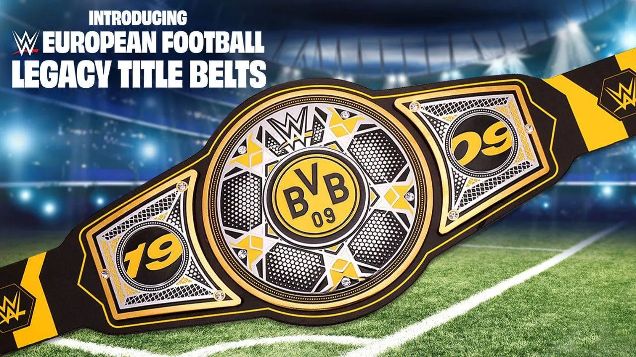 WWE macht Fans von Borussia Dortmund mit neuem Titelgürtel zum World-Champion!