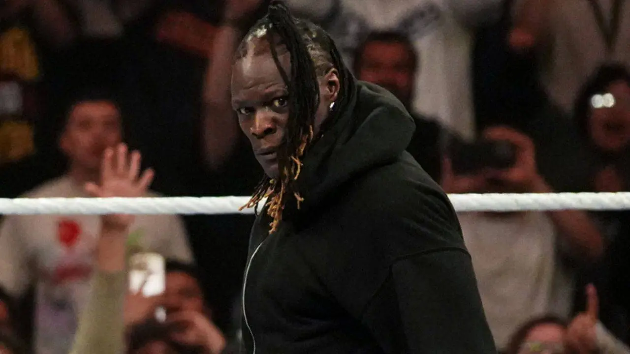 WWE: Hier zeigt R-Truth seinen neuen Look!