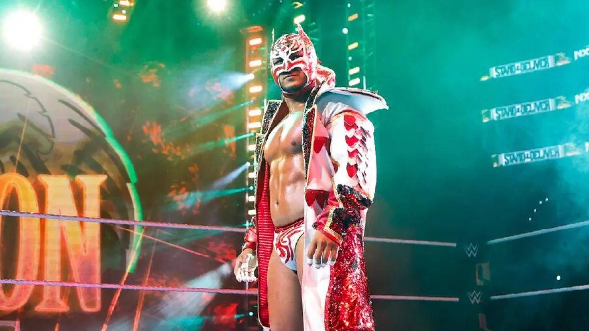 Eklat bei WWE Raw: Dragon Lee plötzlich ohne Maske!