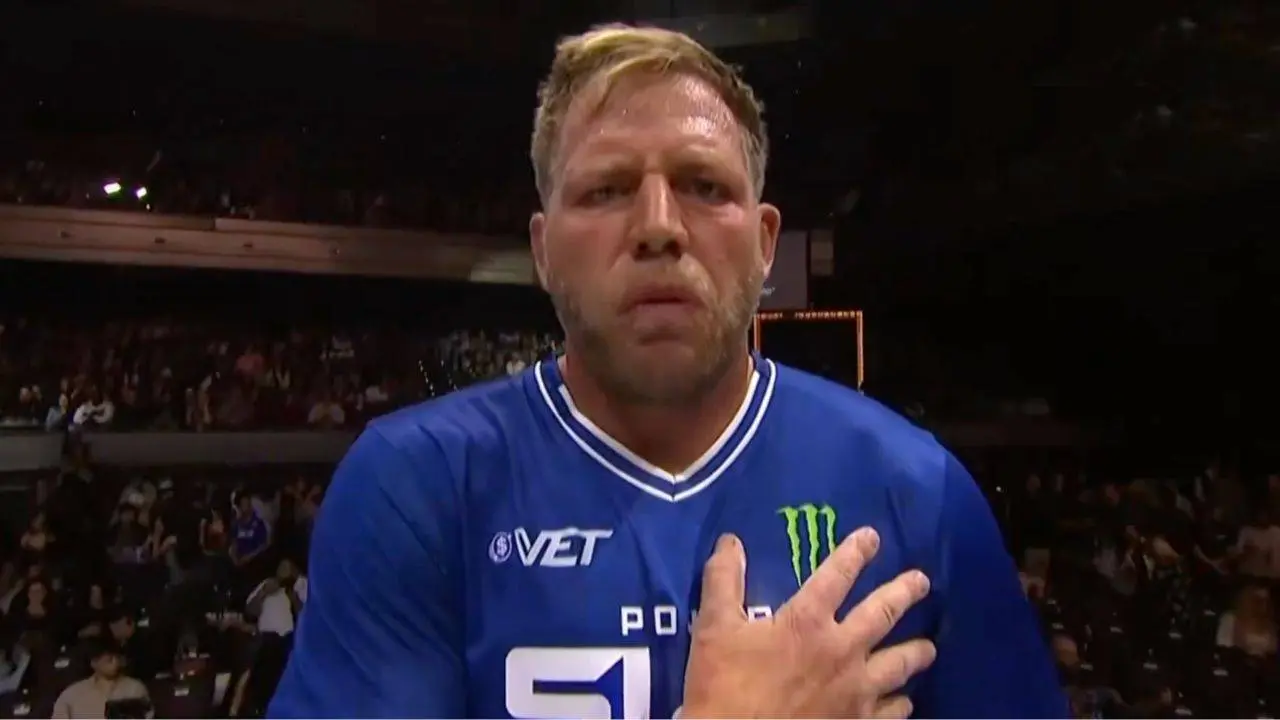 WWE-Ex Jake Hager debütiert im Watschn-Sport „Power Slap“ - und disst Tony Khan