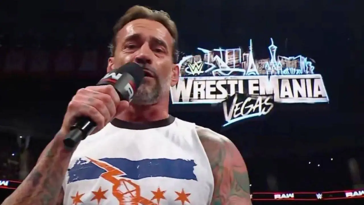 WWE: CM Punk schießt bei Raw gegen Pat McAfee, die TKO-Ticket-Preise, Roman Reigns und Vince McMahon