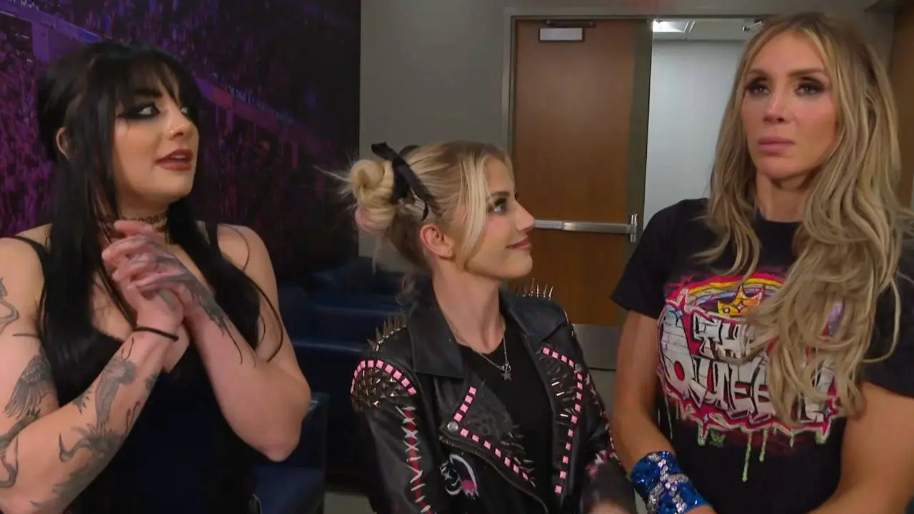 wwe_smackdown_250926_tatum_paxley_alexa_bliss_charlotte_flair