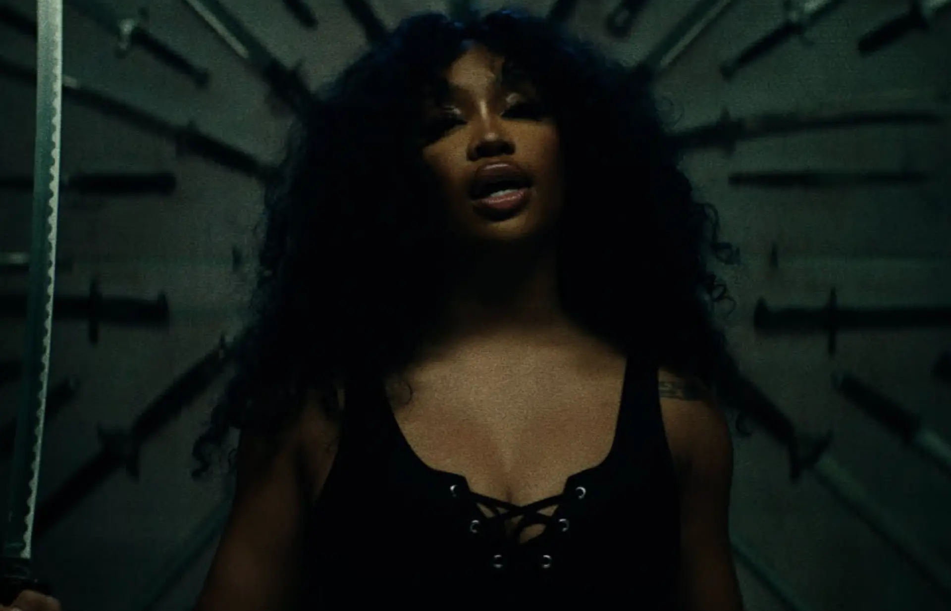 SZA uit de kleren voor nieuwe video Kill Bill