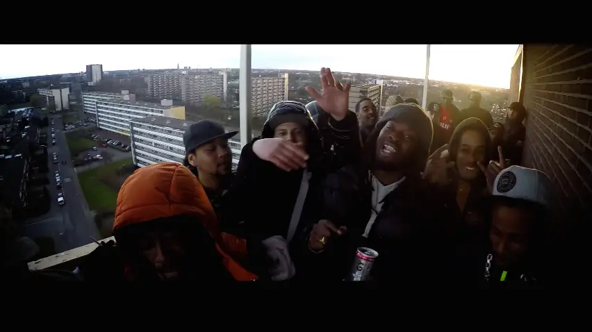 foxu in de hood mello d loony
