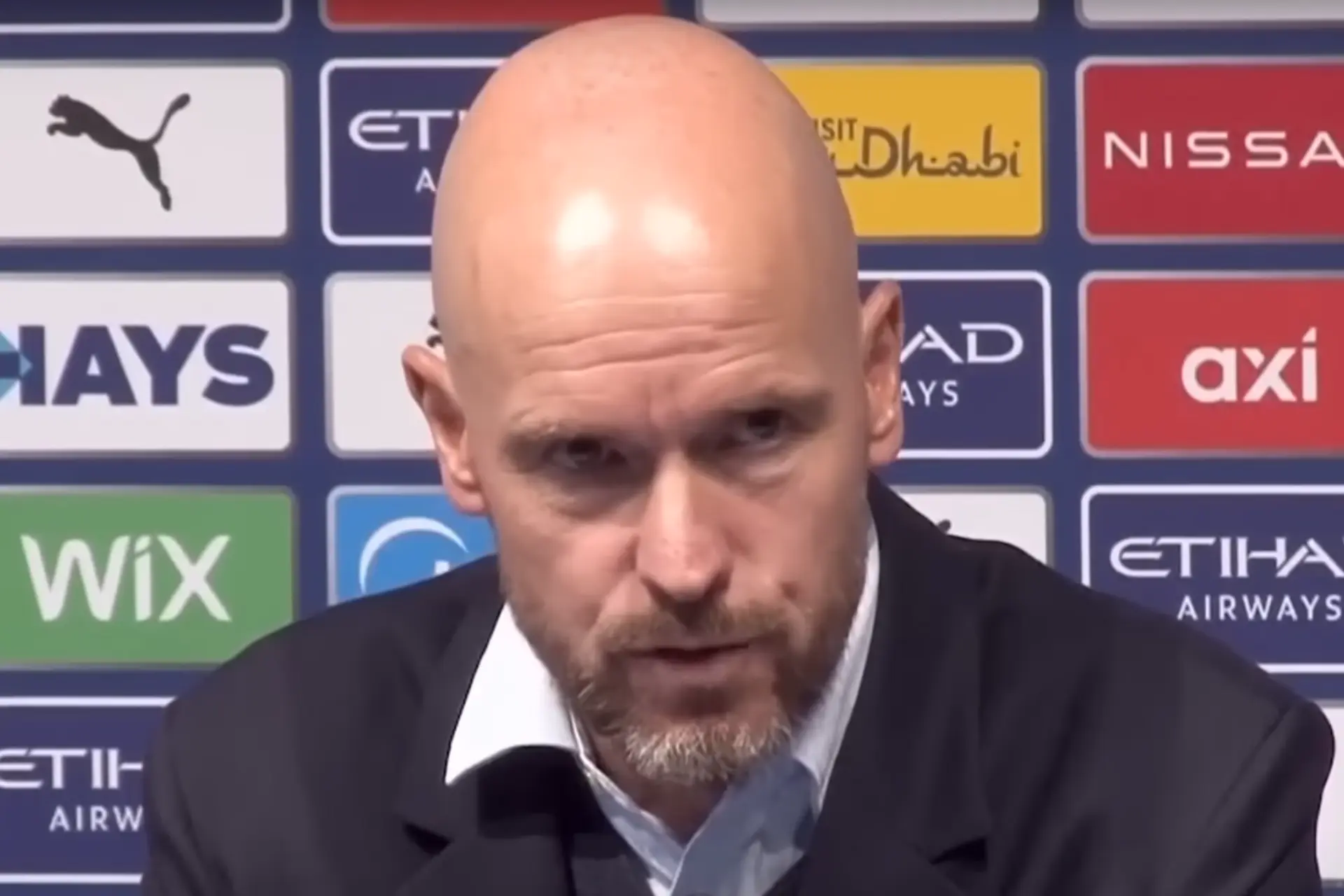 Erik ten Hag straft spelers op buitengewone wijze na 7-0 afgang tegen aartsrivaal Liverpool