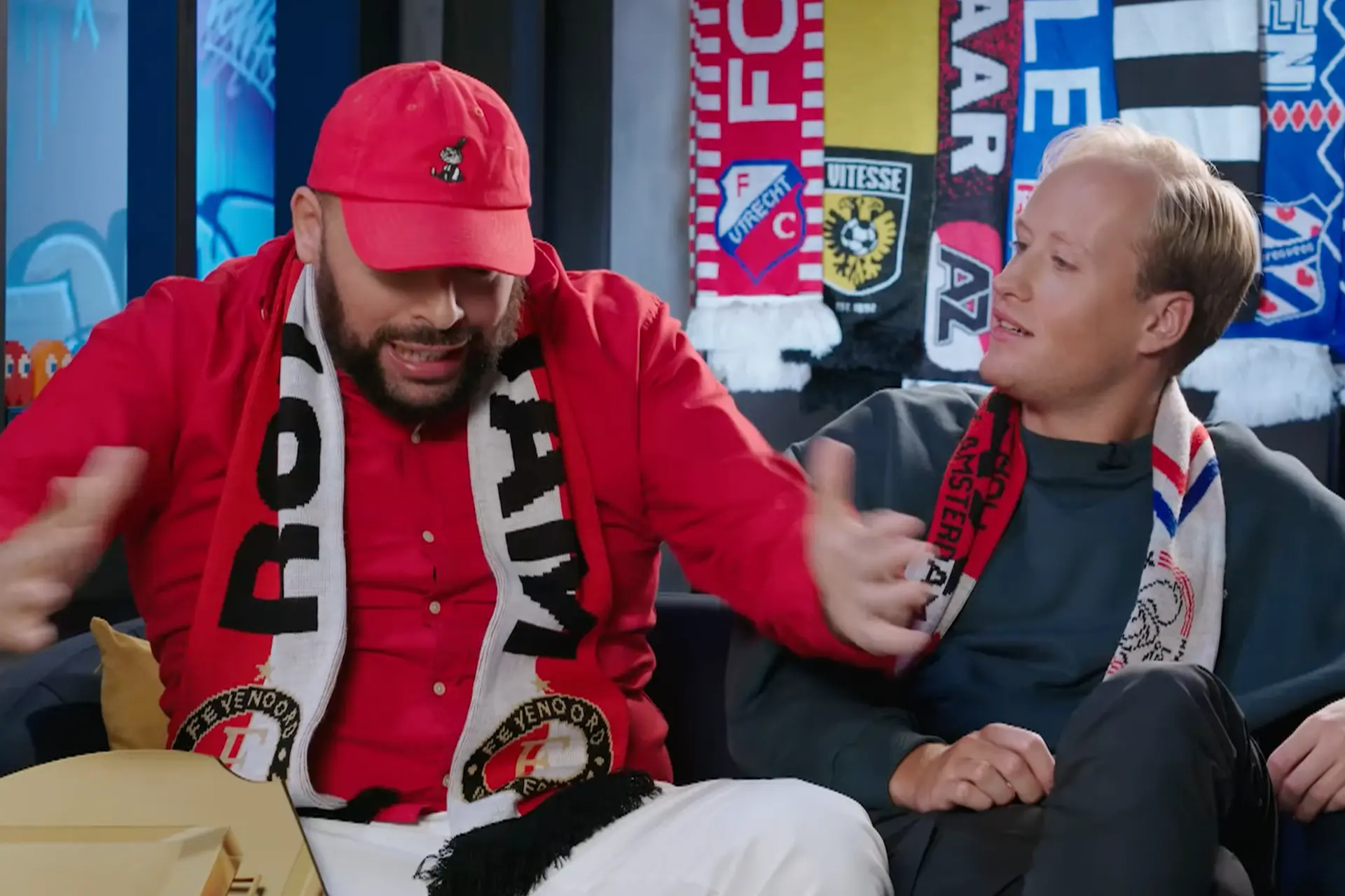 Qucee gaat uit z'n dak als hij de EA FC 24 van Ajacieden en Feyenoorders ziet: "Brobbey, leuke interviews, maar..."