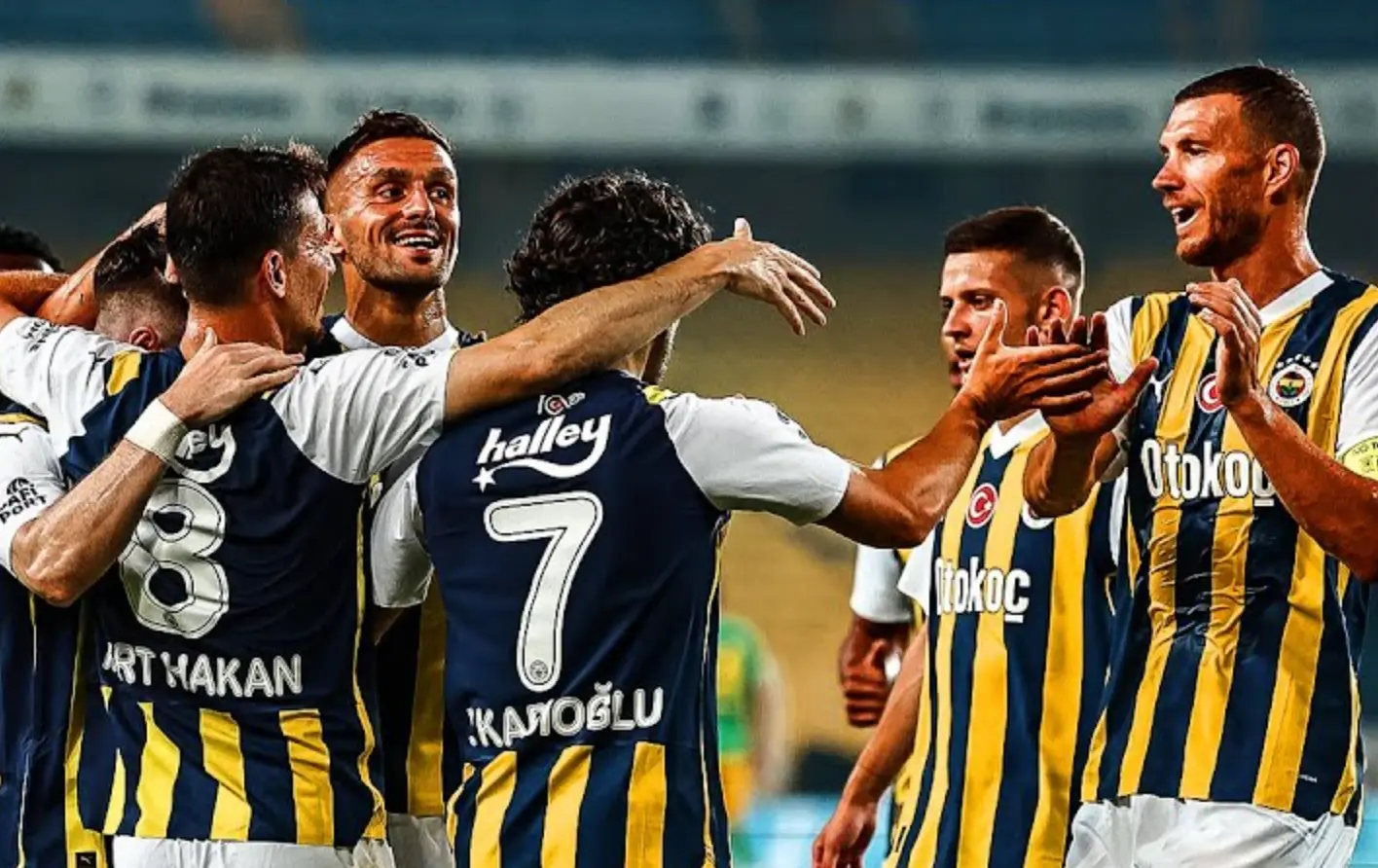 Fenerbahçe maakt statement tegen Turkse bond en stapt na 1 minuut van het veld tijdens bekerfinale