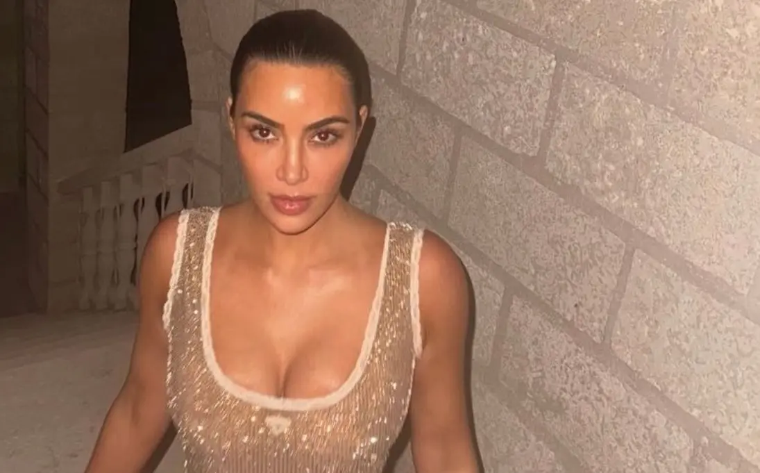 Kim Kardashian voegt uitvoerend producent toe aan CV en werkt mee aan nieuwe Netflix Orginal 'Calabasas'