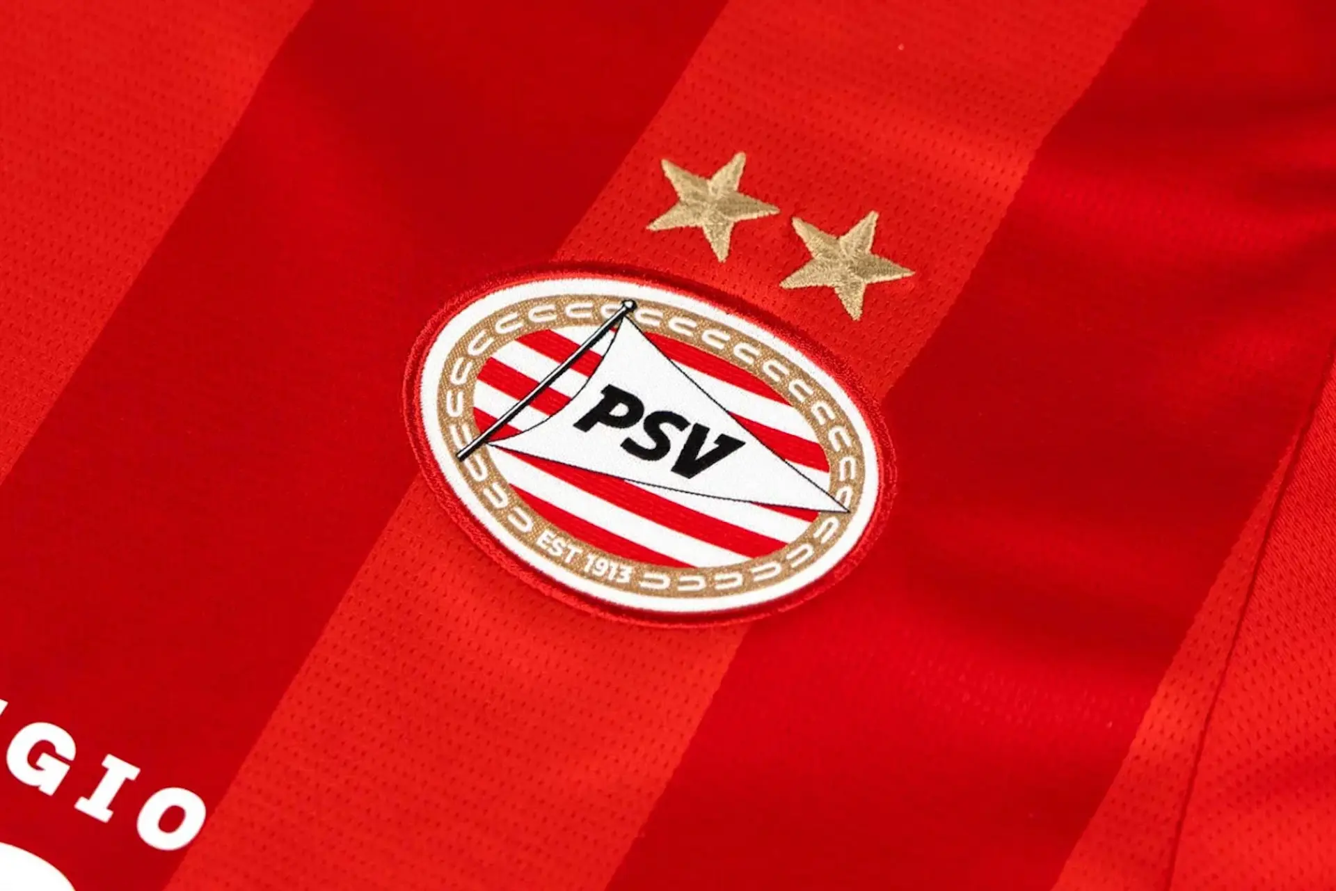 Supporters van PSV woedend na drastische beslissing van de club: "Waardeloos laf en eenkennig besluit"