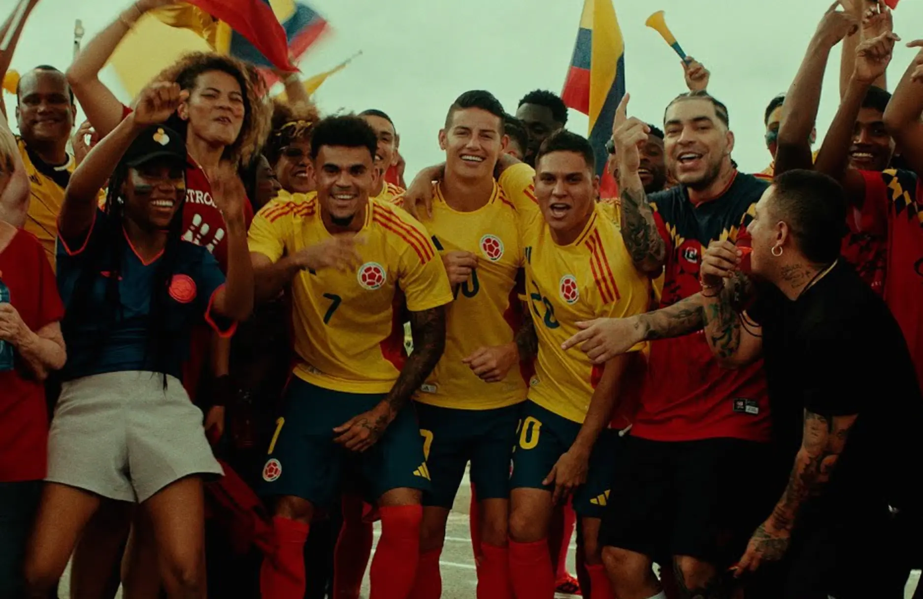Het Colombiaanse elftal laat Oranje zien hoe het moet en dropt videoclip met reggaeton-ster Ryan Castro