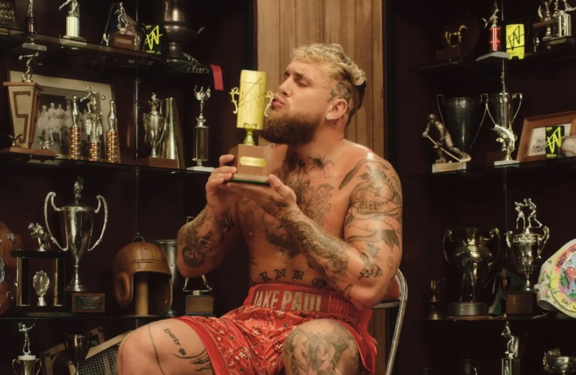 Jake Paul lanceert verzorgingslijn voor mannen, omdat hij vroeger bekend stond als 'That smelly guy'