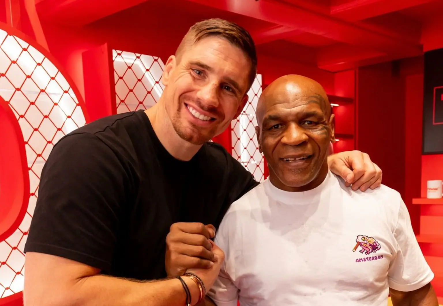 Rico Verhoeven en Mike Tyson kijken samen het Glory Grand Prix gevecht tegen Levi Rigters terug: “He doesn’t look that powerful”