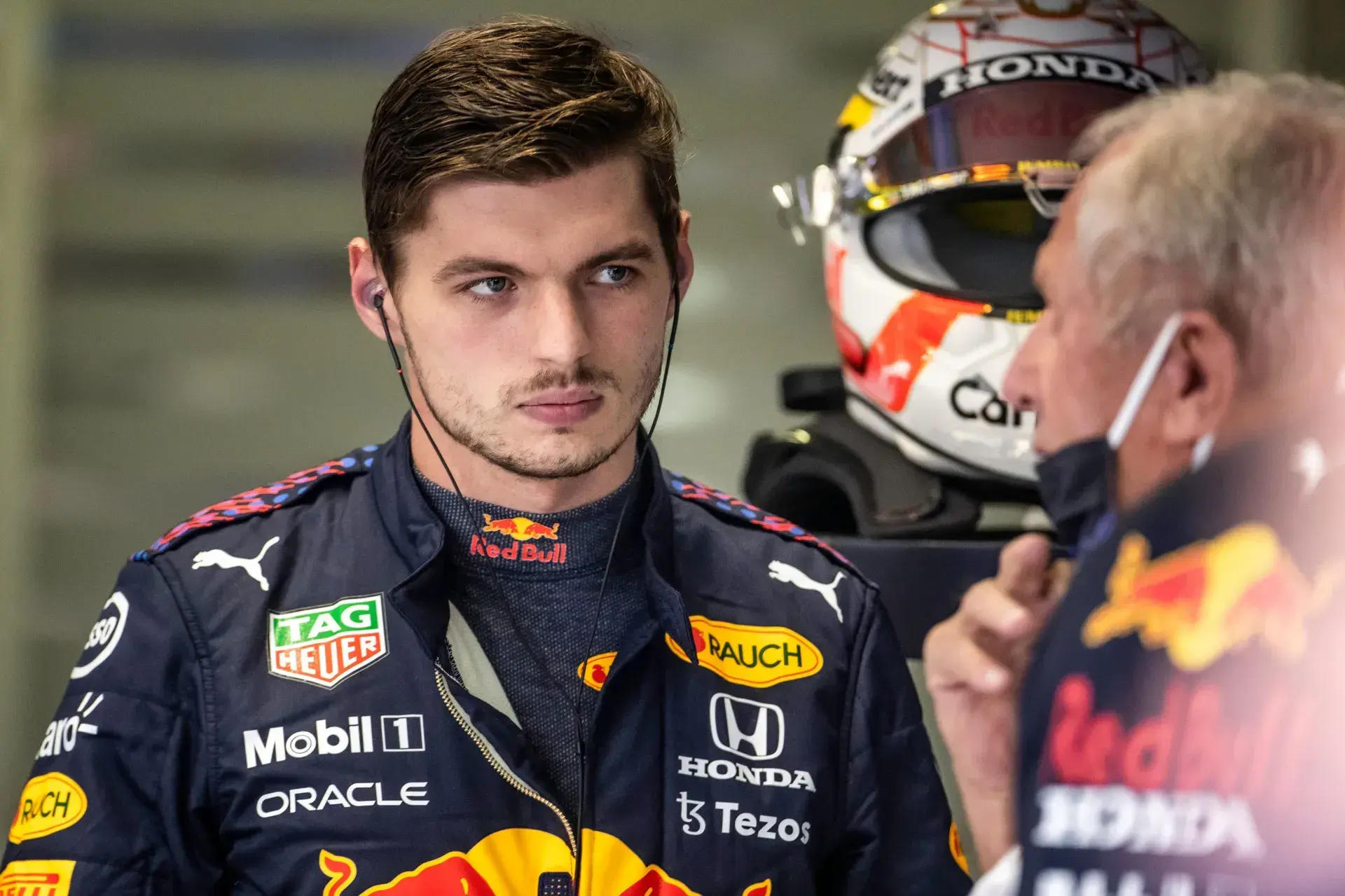 Max Verstappen viert succesvol seizoen met gepersonaliseerd horloge van 135.000 euro