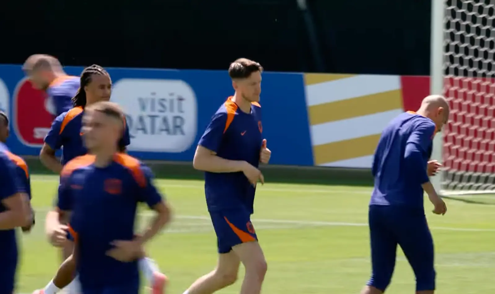 Oranje krijgt dag voor halve finale te maken met tegenslag en cancelt persconferentie