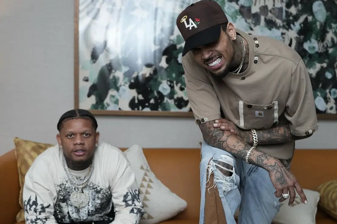 Chris Brown en Yella Beezy aangeklaagd voor mishandeling, slachtoffers eisen 50 miljoen