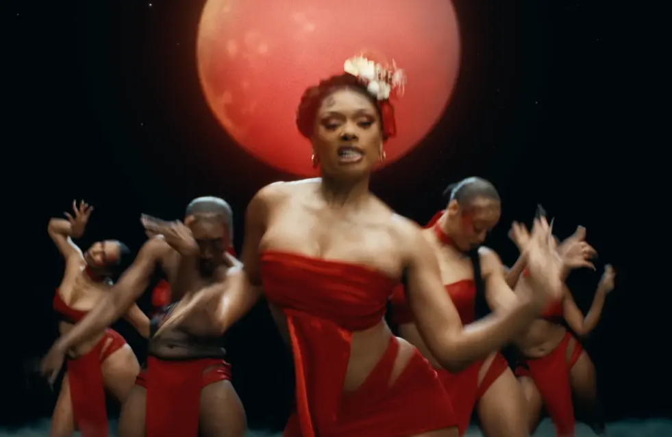 Megan Thee Stallion dropt video voor viral hit 'Mamushi'