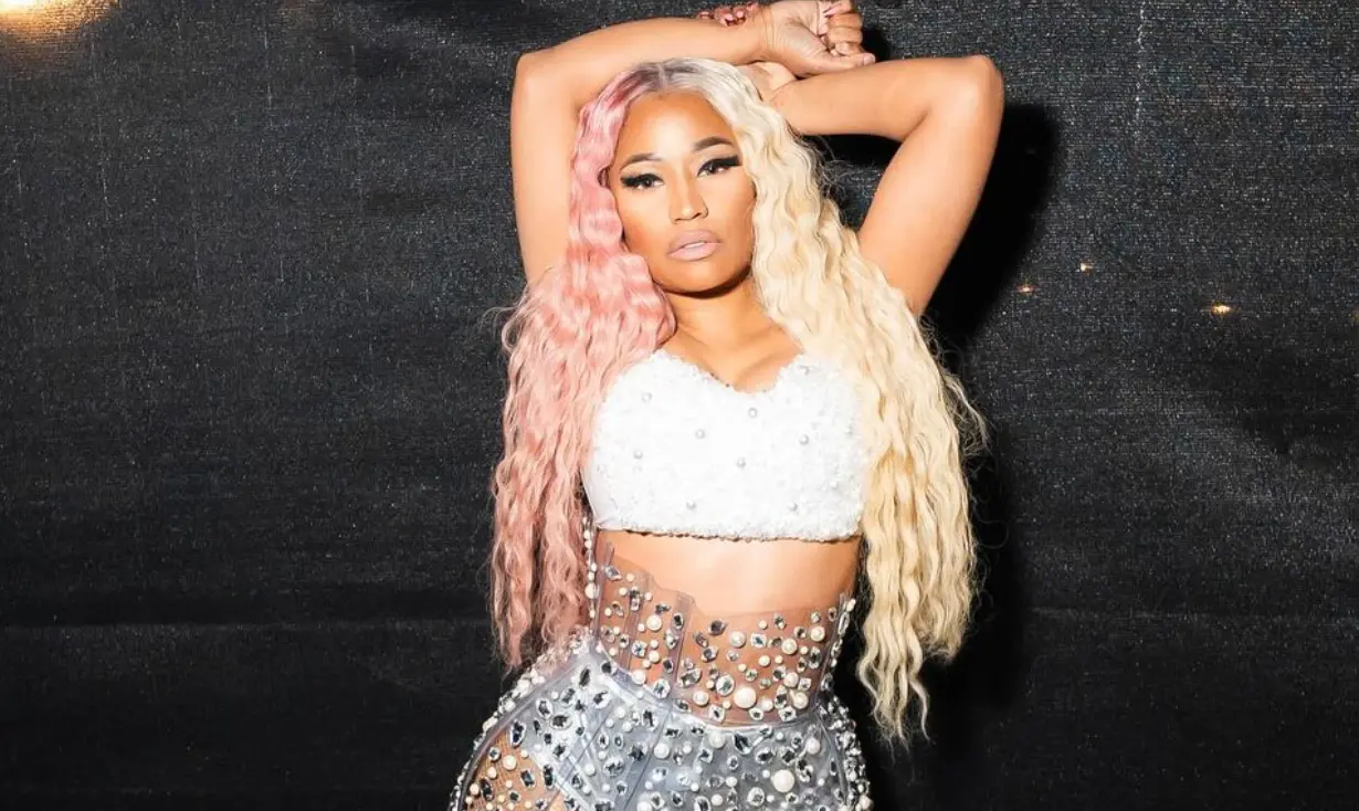 Nicki Minaj voor miljoenen aangeklaagd door fan