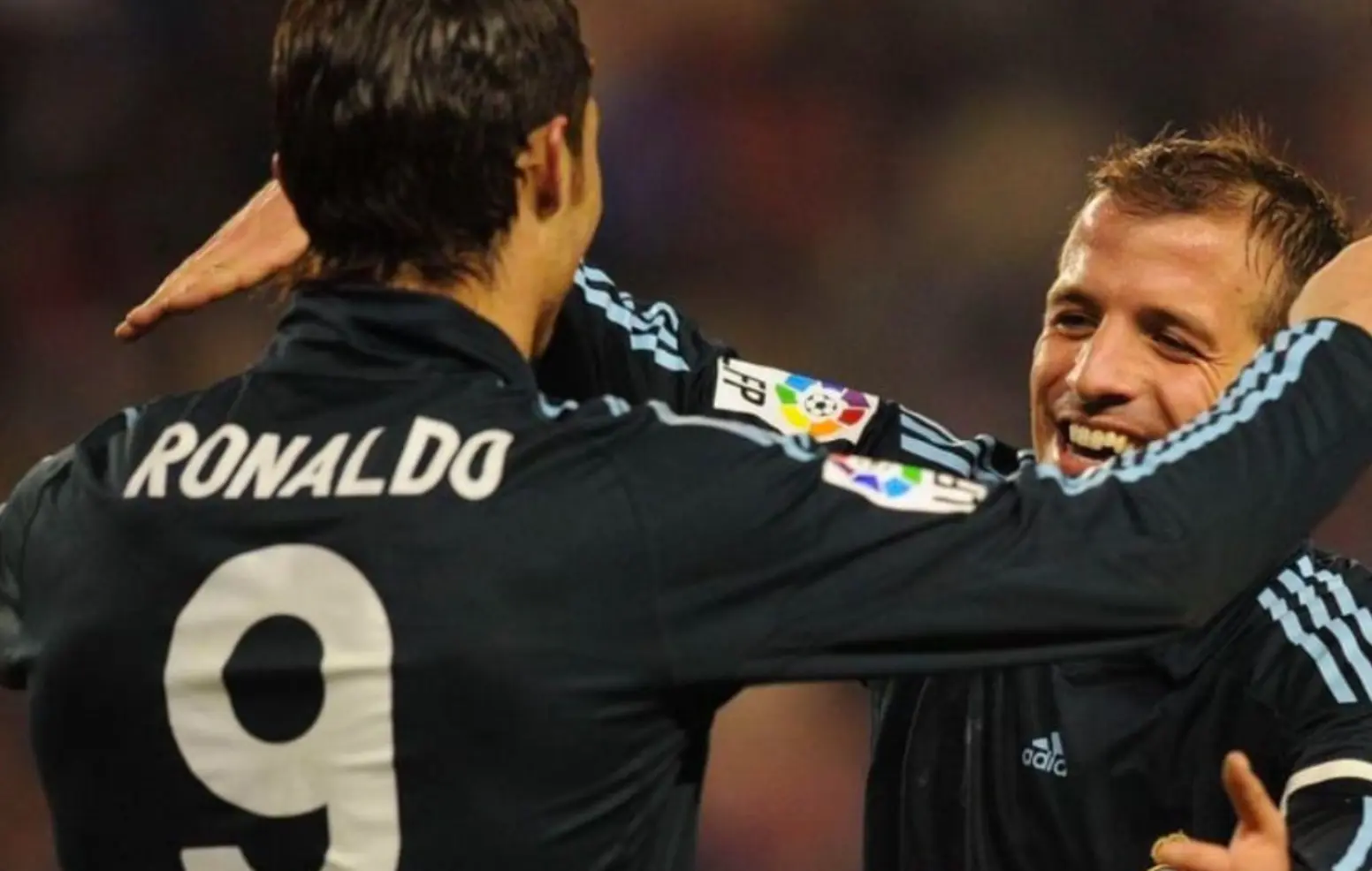 Cristiano Ronaldo maakt oud-teamgenoot Rafael van der Vaart met de grond gelijk na bizar interview