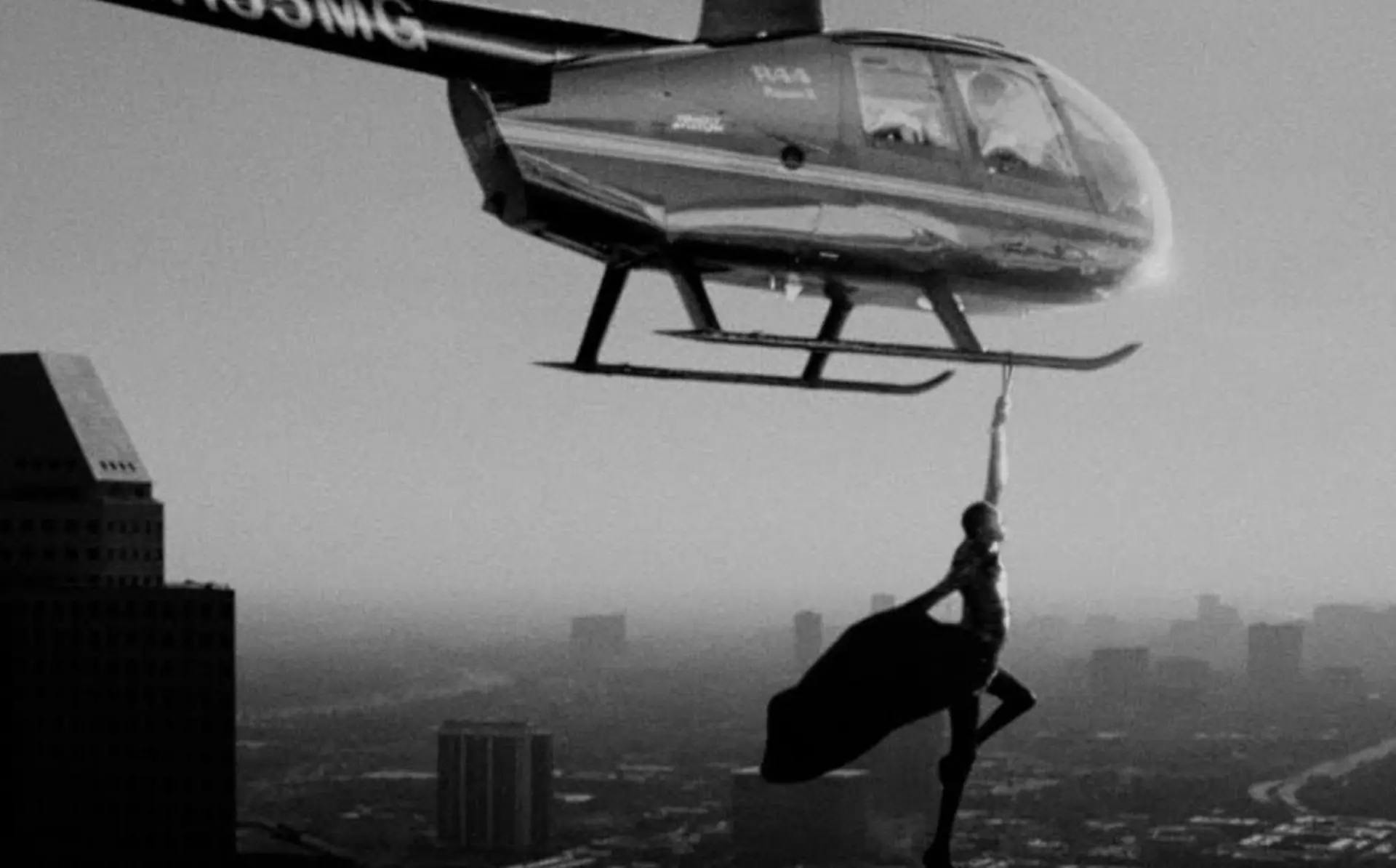 Travis Scott haalt alles uit de kast voor nieuwe video 4X4