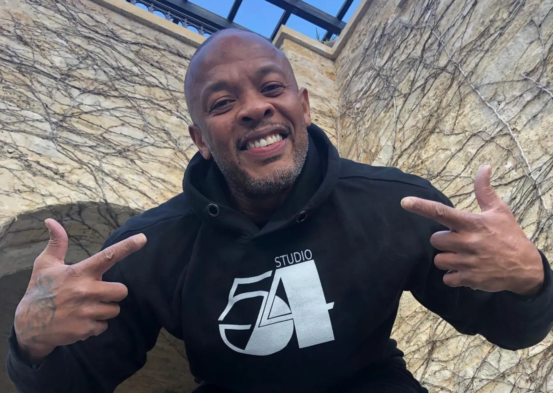 Dr. Dre legt precies uit waarom hij zo'n fan is van de disstrack 'Not Like Us' van Kendrick Lamar