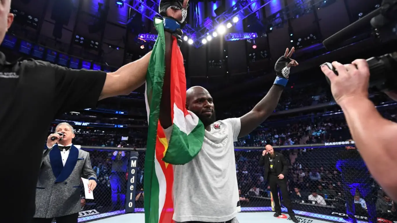 Jairzinho Rozenstruik reageert op ontslag uit de UFC: "While this chapter closes, my story is far from over"