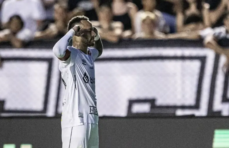 Neymar haalt op geniale wijze zijn gram bij fluitende fans en heeft speciale boodschap voor Memphis Depay