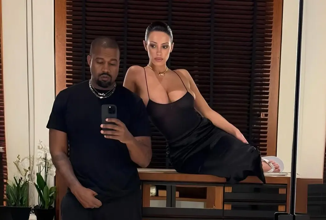 Kanye West hint in nieuwe track op einde relatie met Bianca Censori en noemt hun relatie de nieuwe ‘Cassie & Diddy’