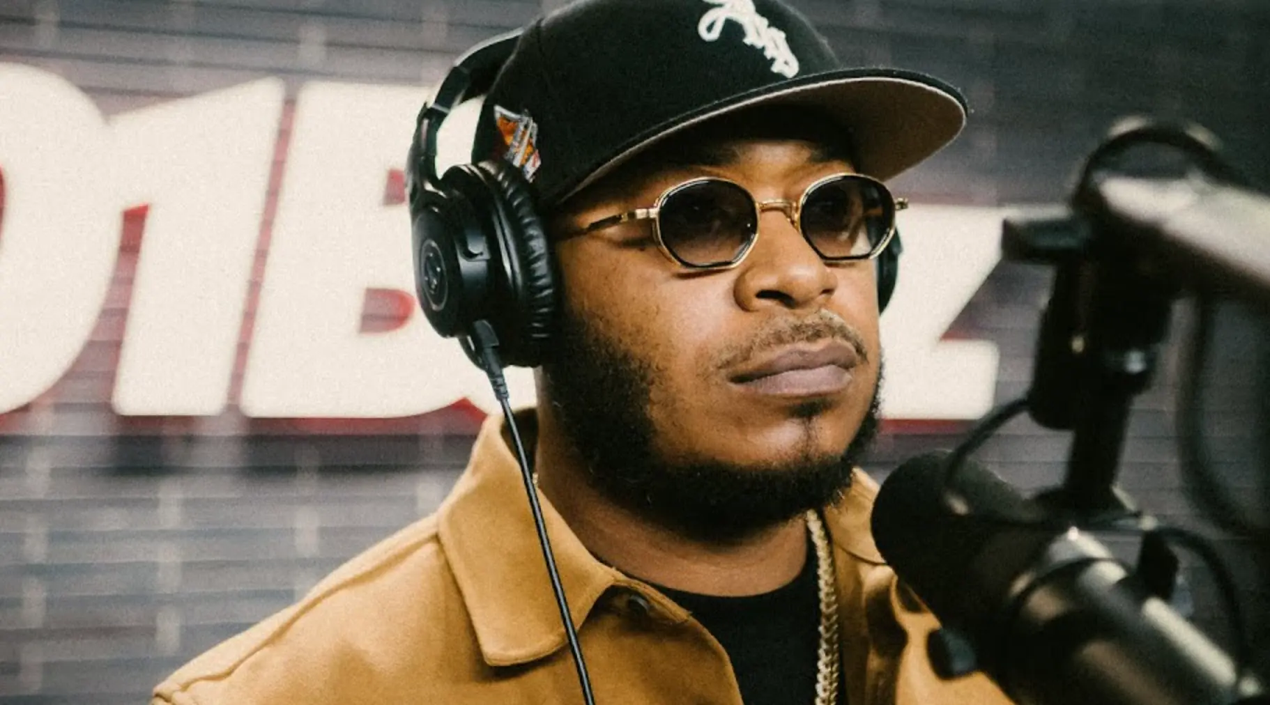 Adje zet Adjedonniedonderdag voort met 101Barz Studiosessie