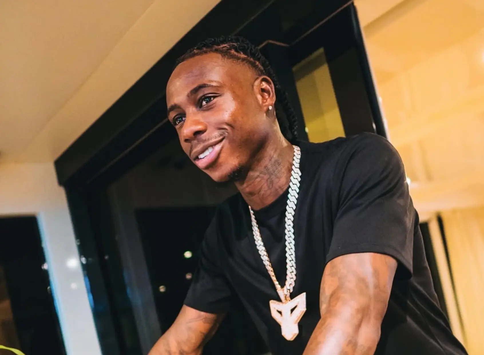 Quincy Promes wil invloed op jeugd inzetten bij mogelijke veroordeling in hoger beroep: “Niet alles is een middelvinger naar Nederland”