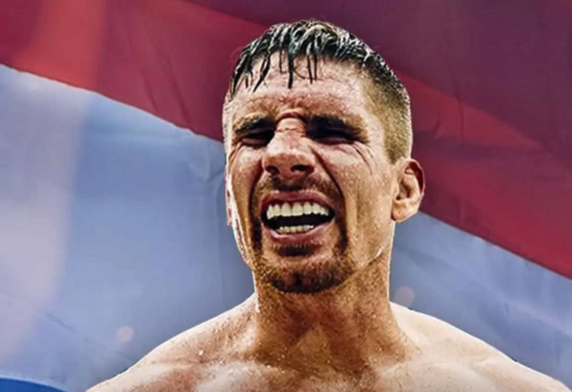 Beelden gaan viral van publiek dat massaal zaal verlaat terwijl wereldtitelgevecht van Rico Verhoeven nog bezig is