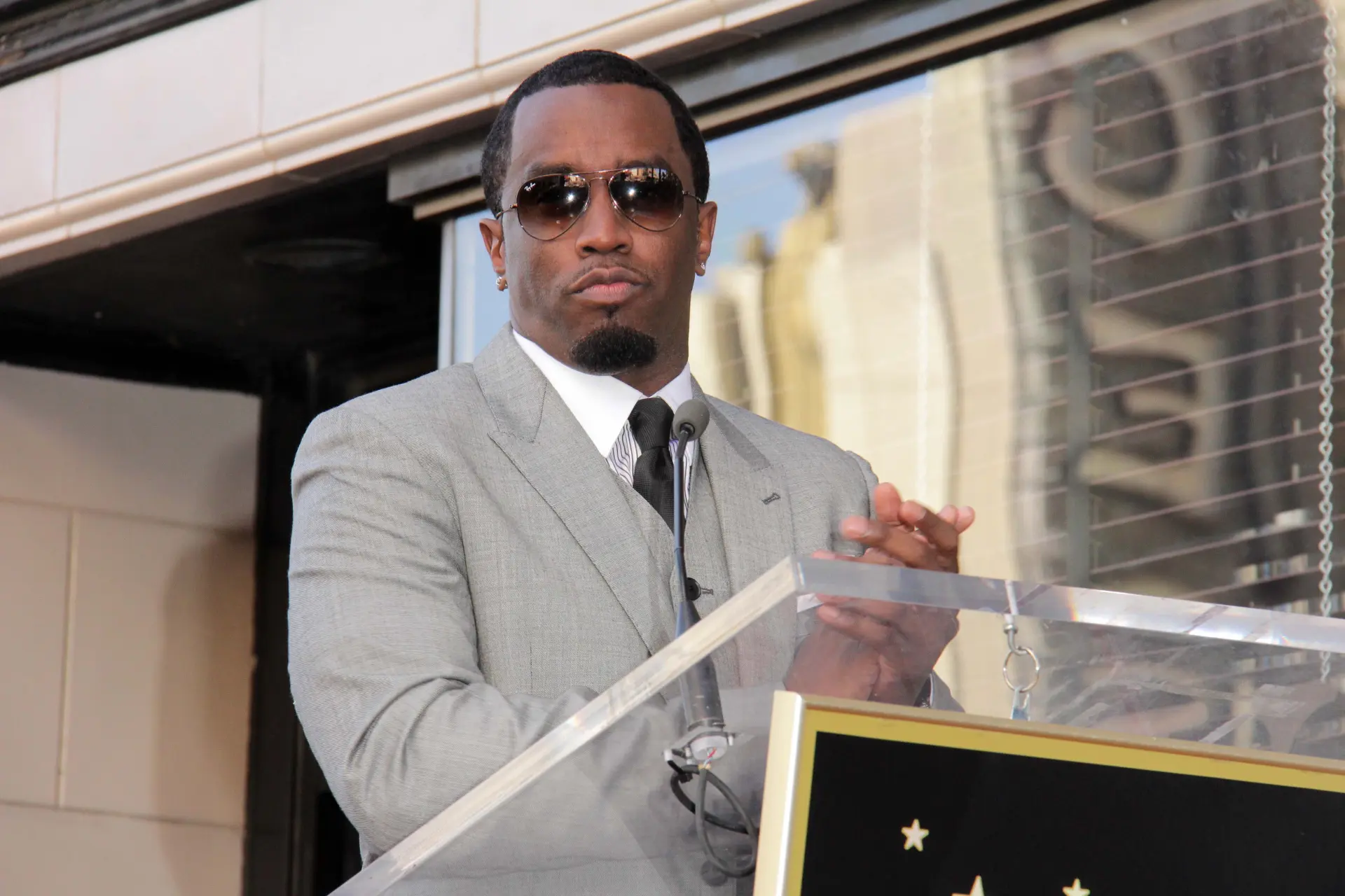 Escort claimt dat Cassie zwanger van hem was na ‘freak off’ met Diddy