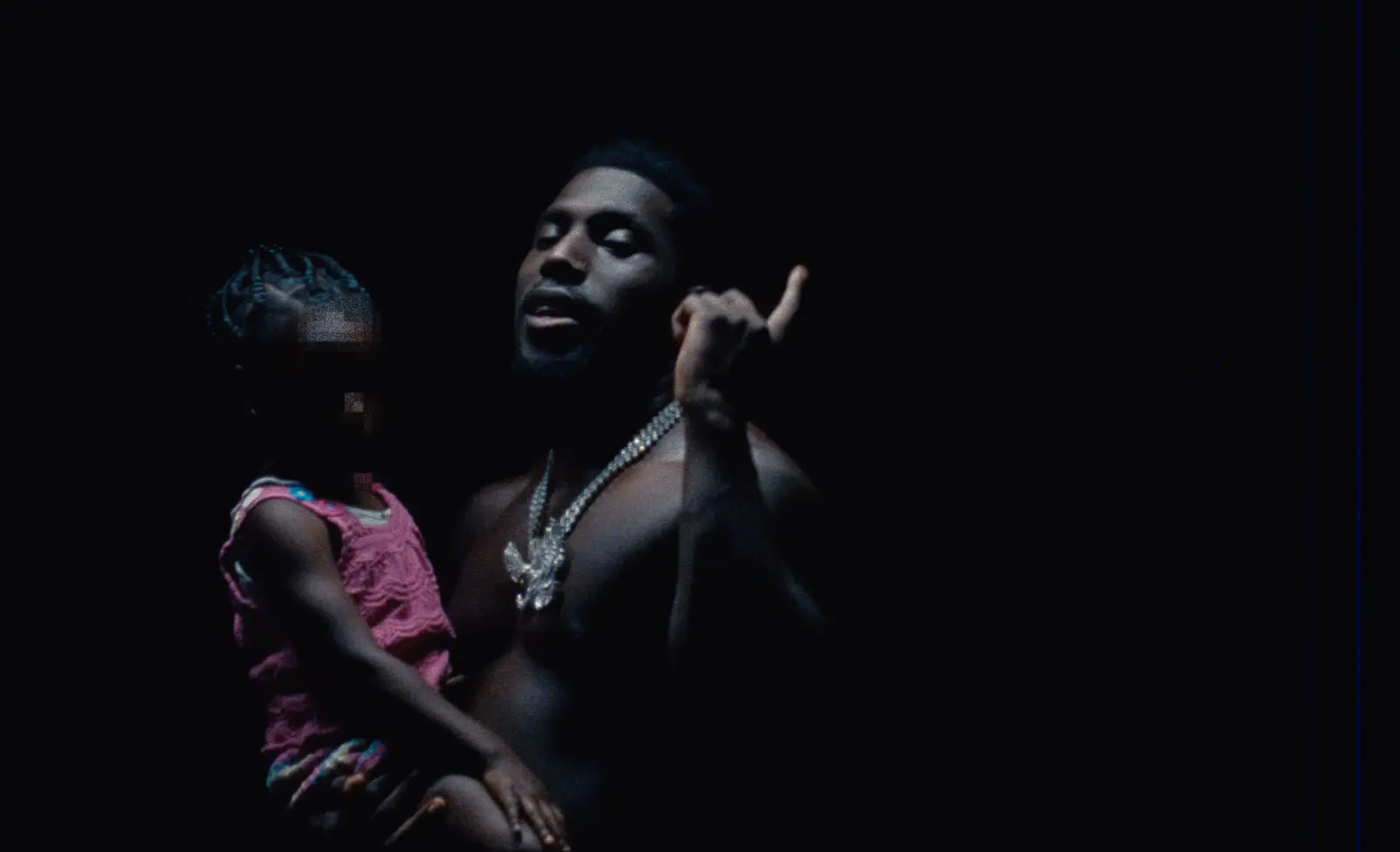 Frenna linkt met Hamza voor video 'Big Time'