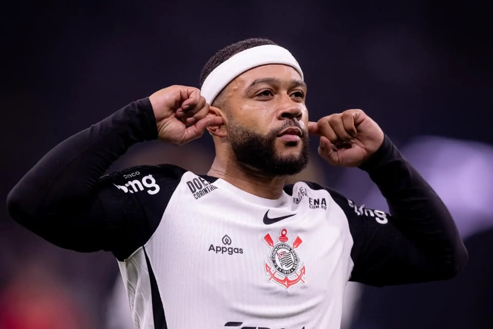 Corinthians is het zat en vraagt Memphis Depay om te verhuizen