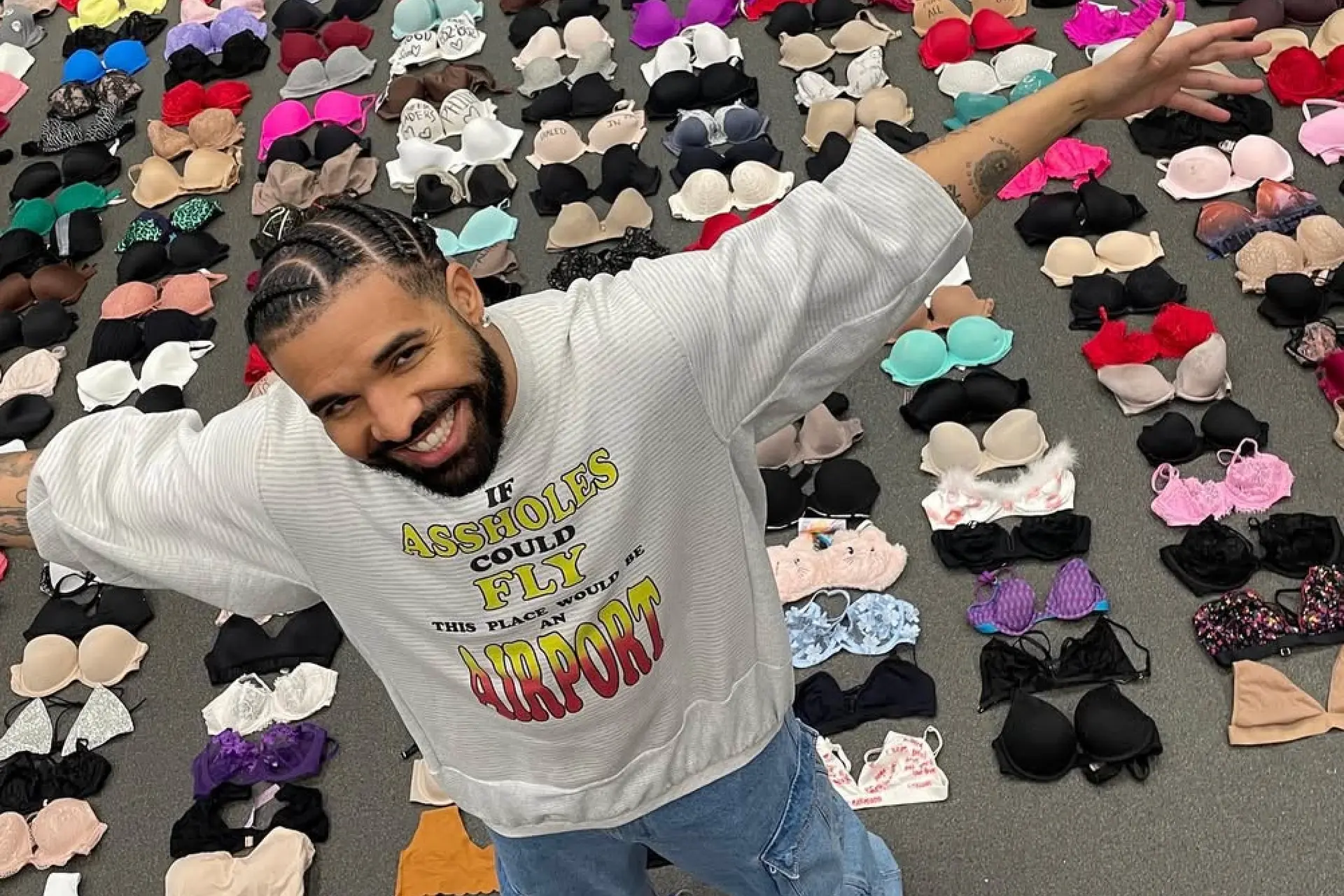 Drake haalt uit naar gokplatform Stake omdat hij zijn geld niet kan opnemen