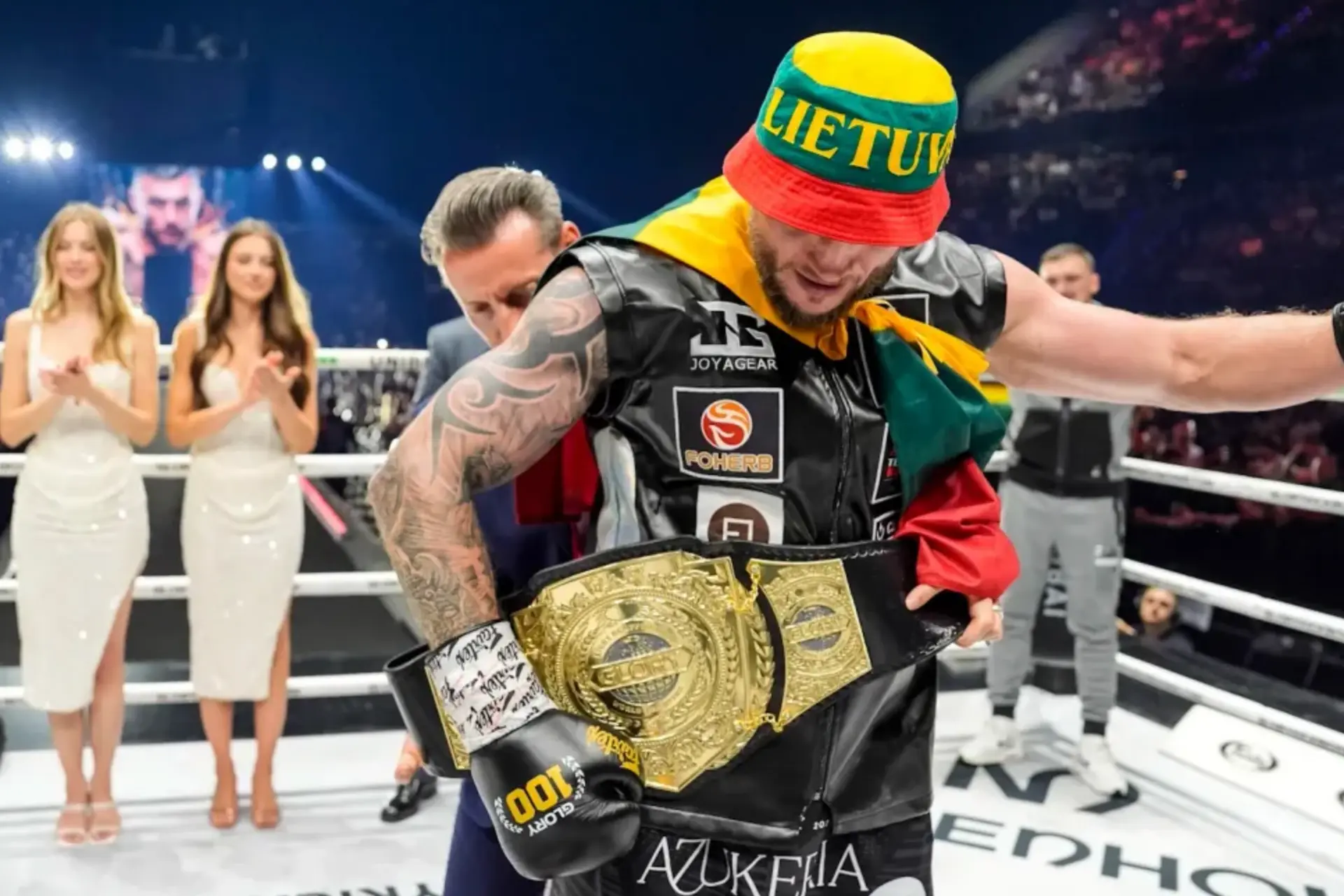 Glory kicbokser levert wereldtitel vrijwillig in na positieve drugstest