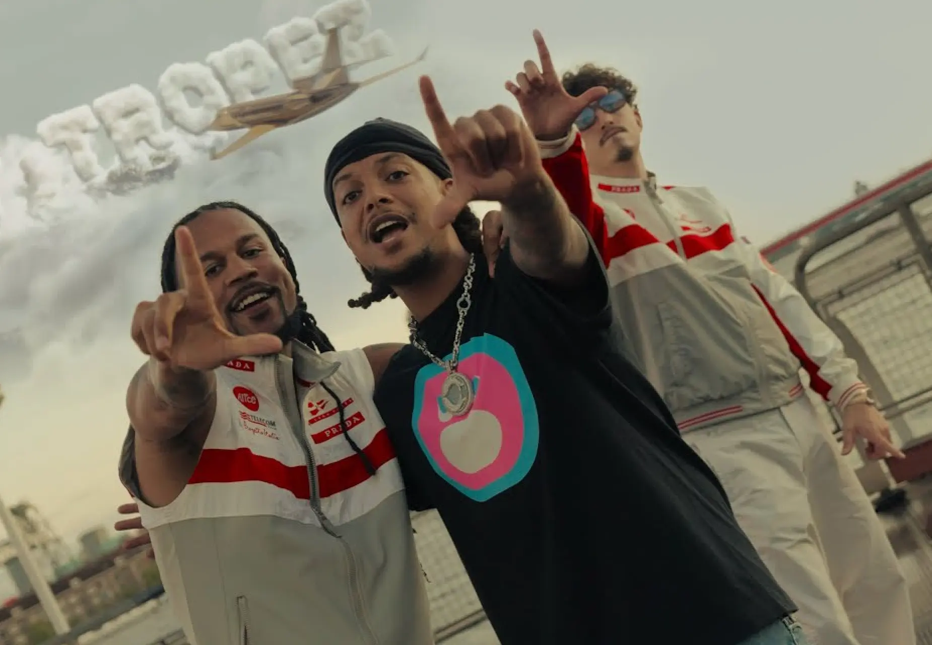 Rijck is terug en dropt video Saint Tropez met Bokoesam en Ronnie Flex