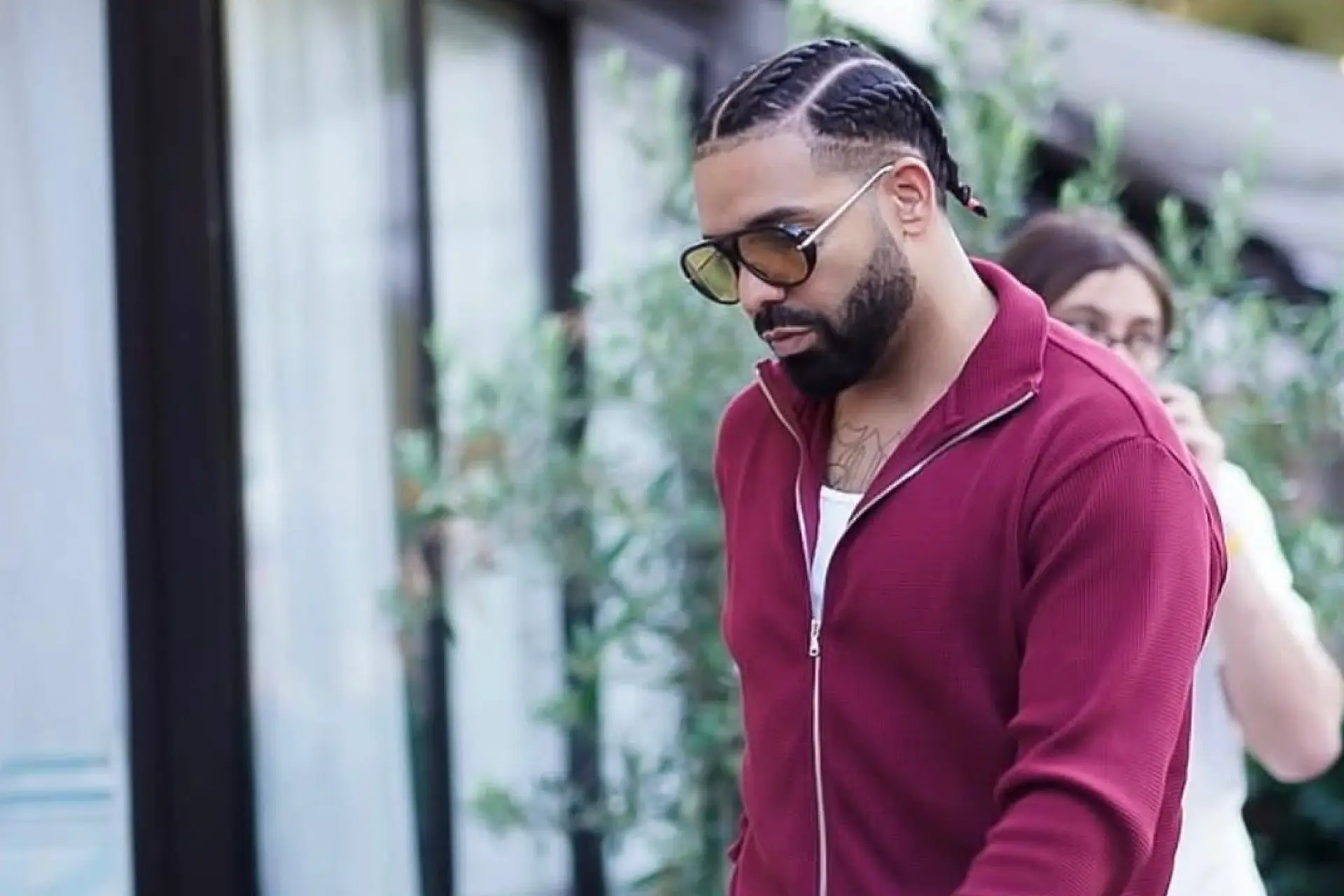 Drake haalt met t-shirt uit naar Kendrick Lamar fans