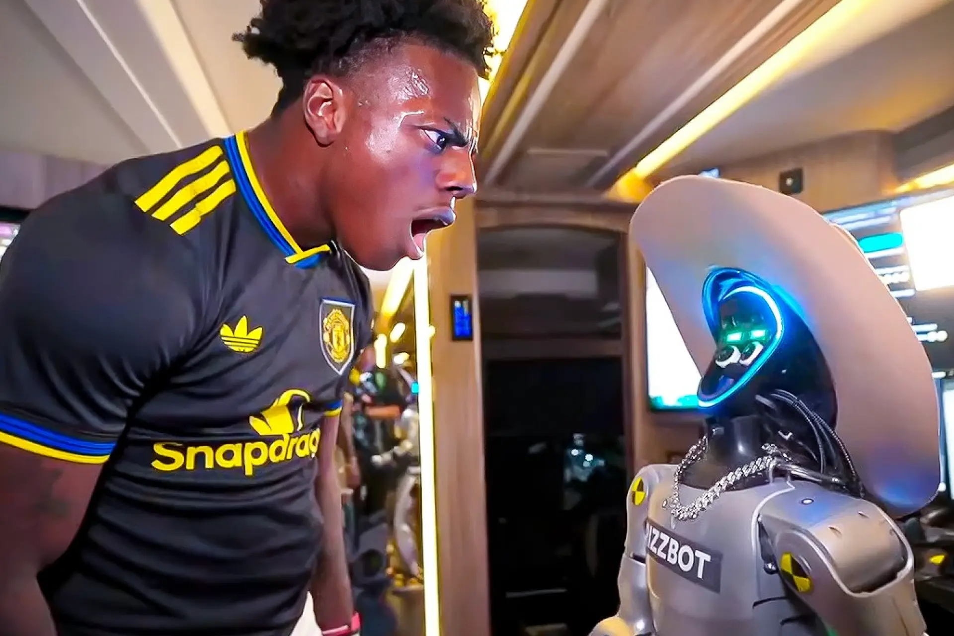 IShowSpeed voor miljoenen aangeklaagd na mishandelen van robot