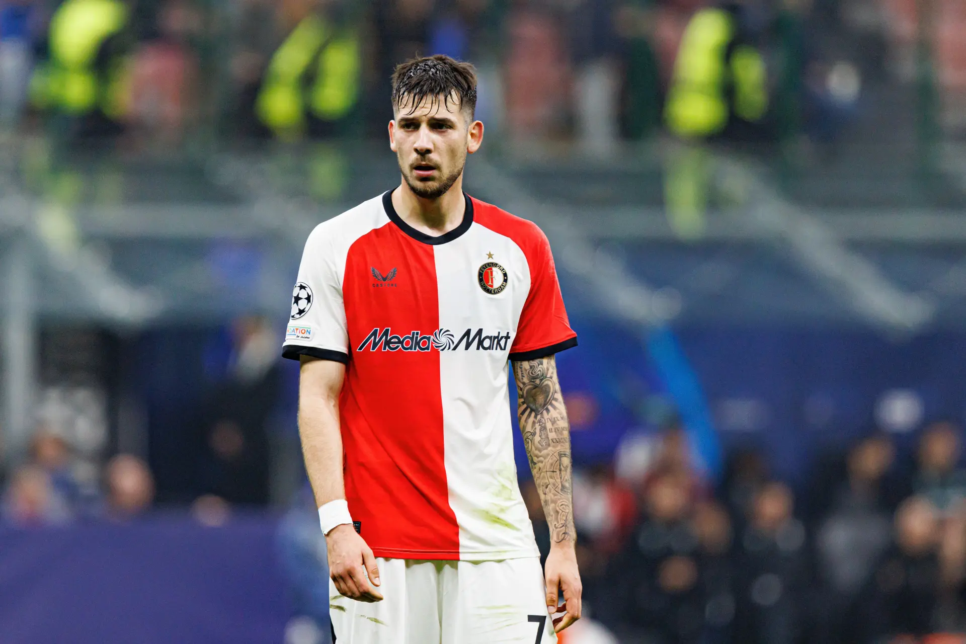 Feyenoord-speler boos op medische staf na ernstige rugblessure