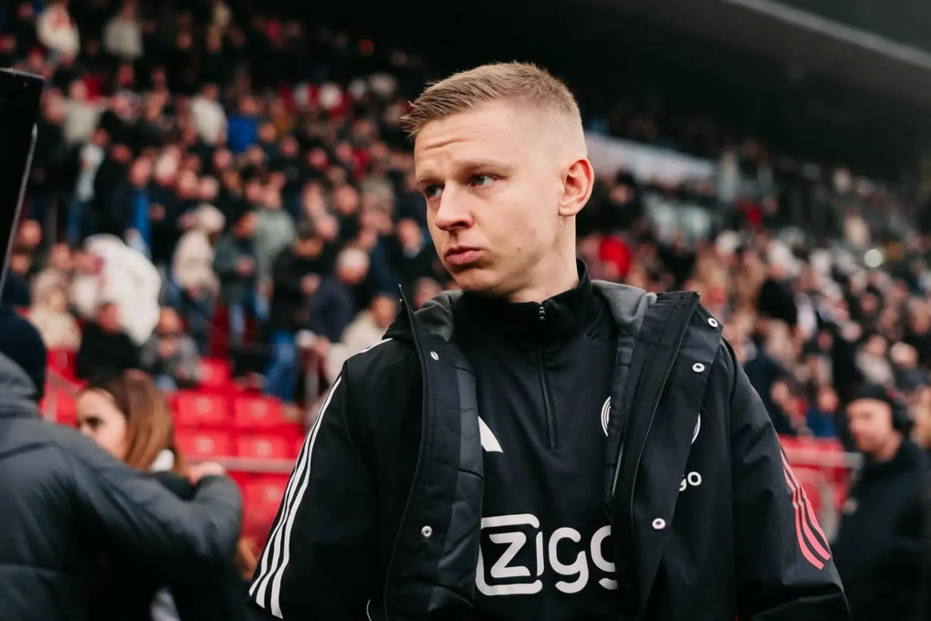 Geblesseerde Ajax-speler Zinchenko gaat deelnemen aan professioneel Counter-Strike toernooi