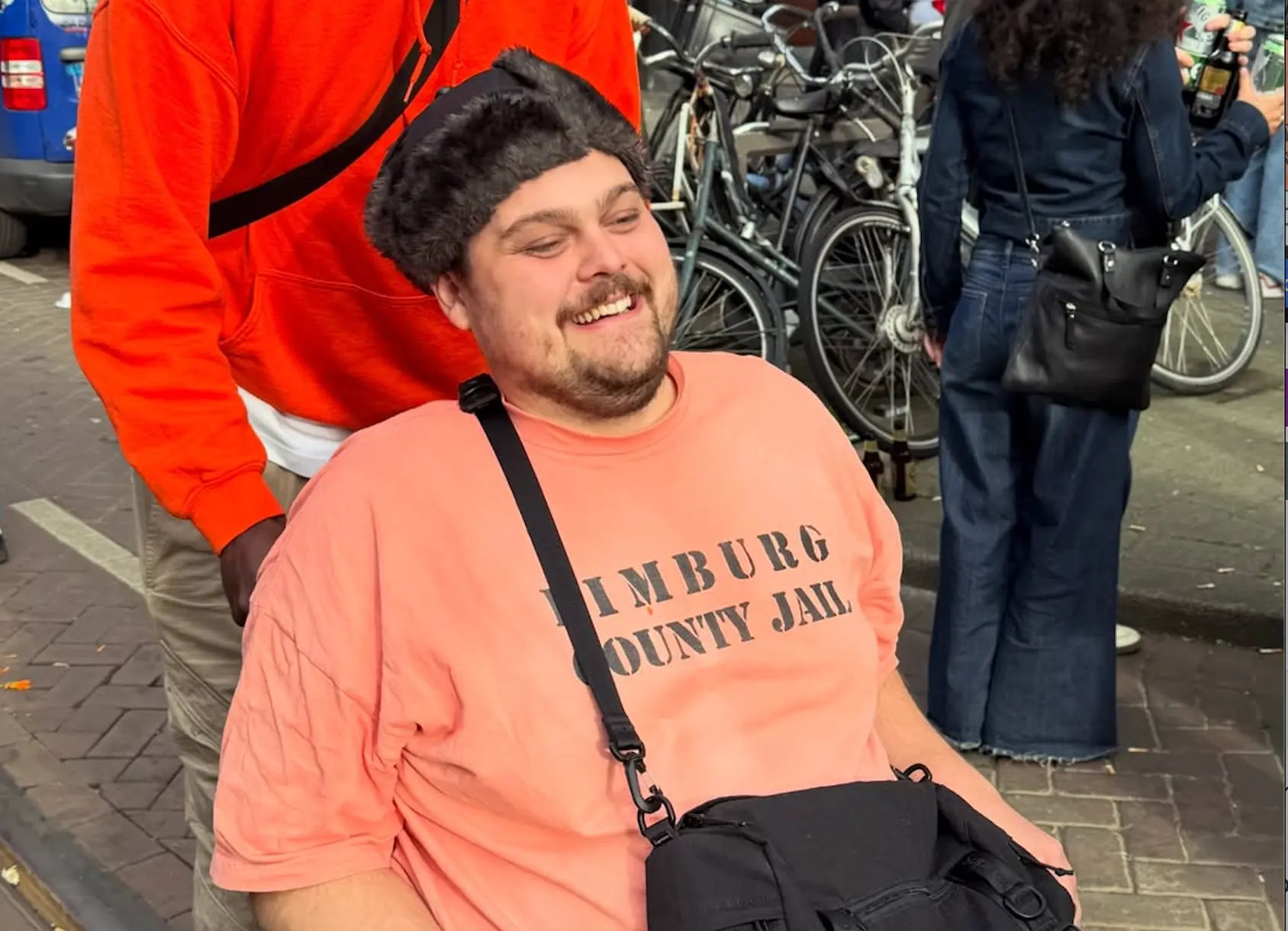'Acteur en influencer Stuntkabouter mag Frankrijk niet verlaten na dood Nederlandse regisseur Ilya Vierhout'