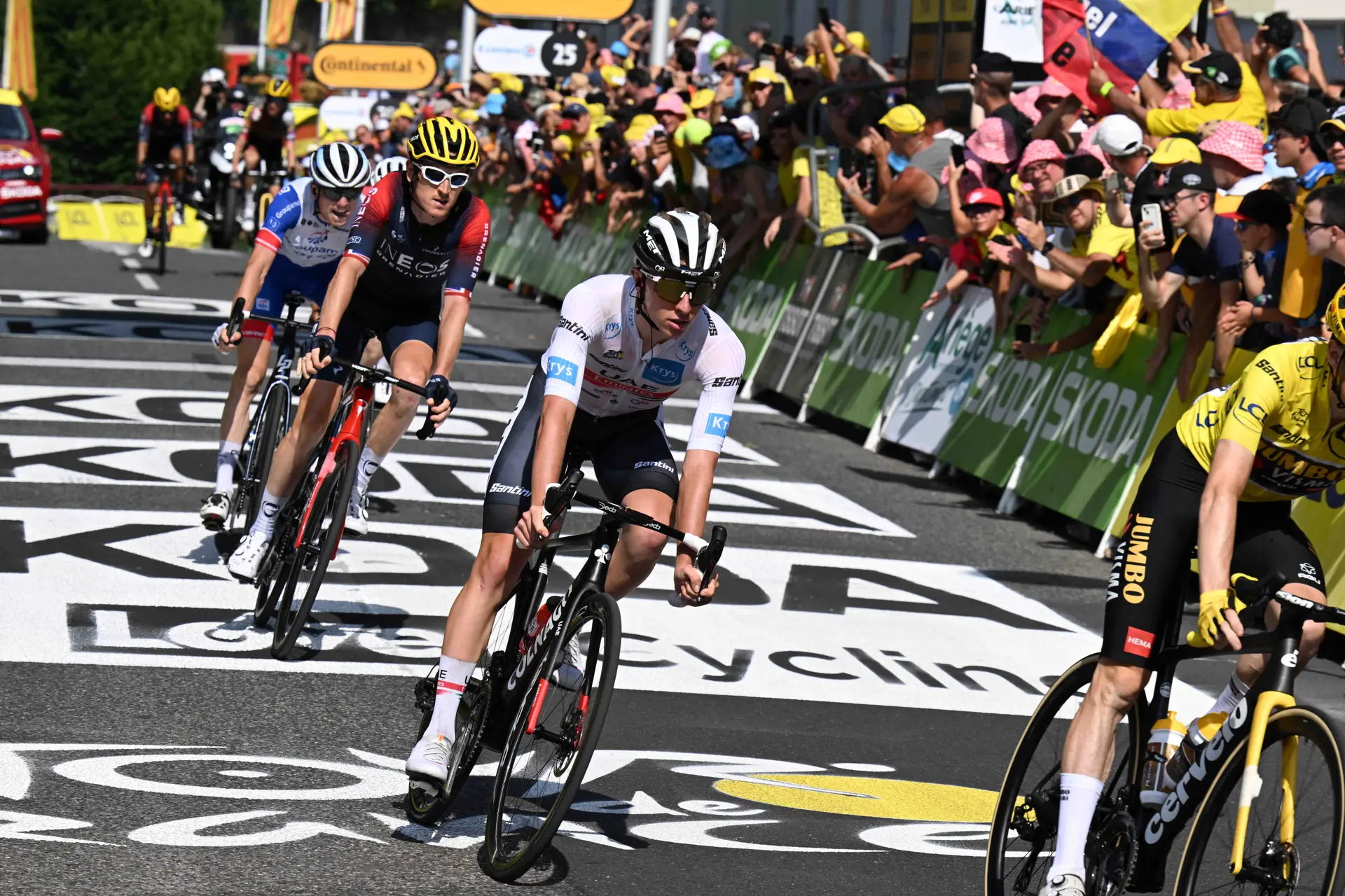 "Bis bald" - Tadej Pogacar sendet Geraint Thomas eine unheilvolle Warnung, nachdem der Waliser ein Doppel aus Giro d'Italia und Tour de France angekündigt hat