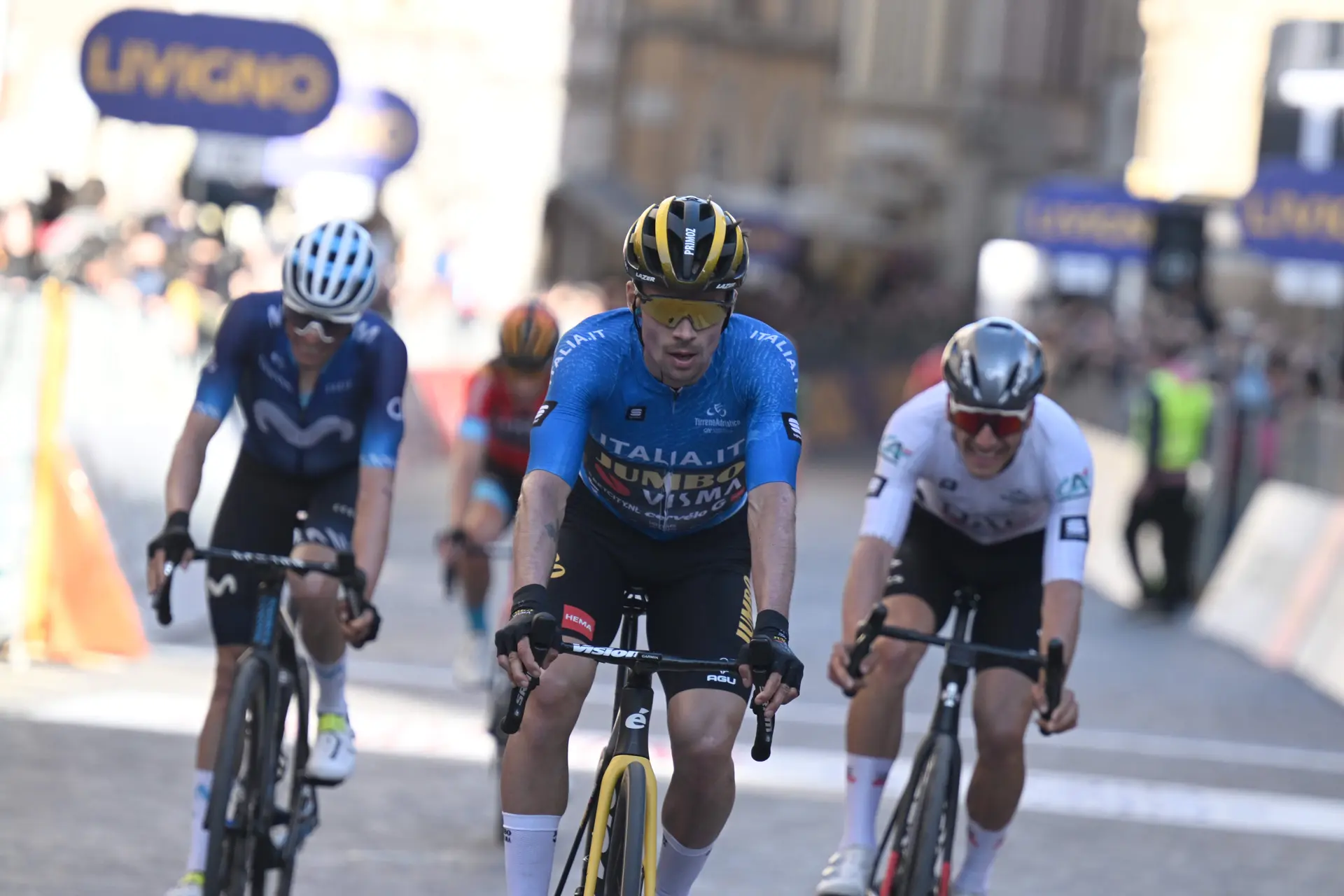 "Mit Enric Mas, Nairo Quintana, mit jungen Fahrern, die weiter wachsen..." - Movistar erklärt, warum sie nicht versucht haben, Primoz Roglic zu verpflichten