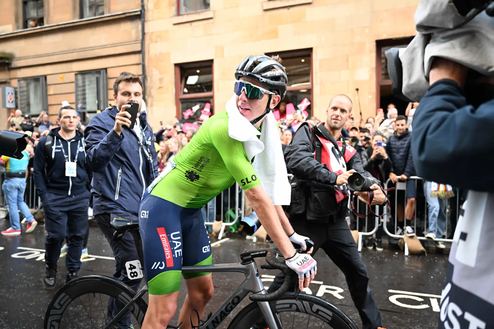 "Weltmeisterschaften!" - Tadej Pogacar sagt, dass weder der Giro d'Italia noch die Tour de France 2024 seine höchste Priorität ist