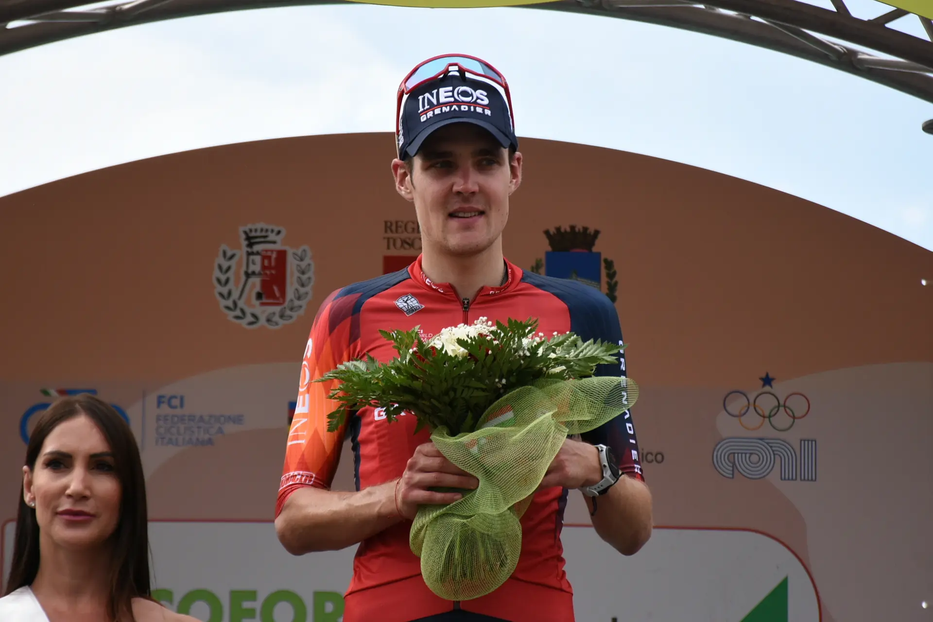 "Der Druck wird auf dem Team Visma - Lease a Bike liegen", sagt Pavel Sivakov vom UAE Team Emirates im Hinblick auf die Tour de France 2024