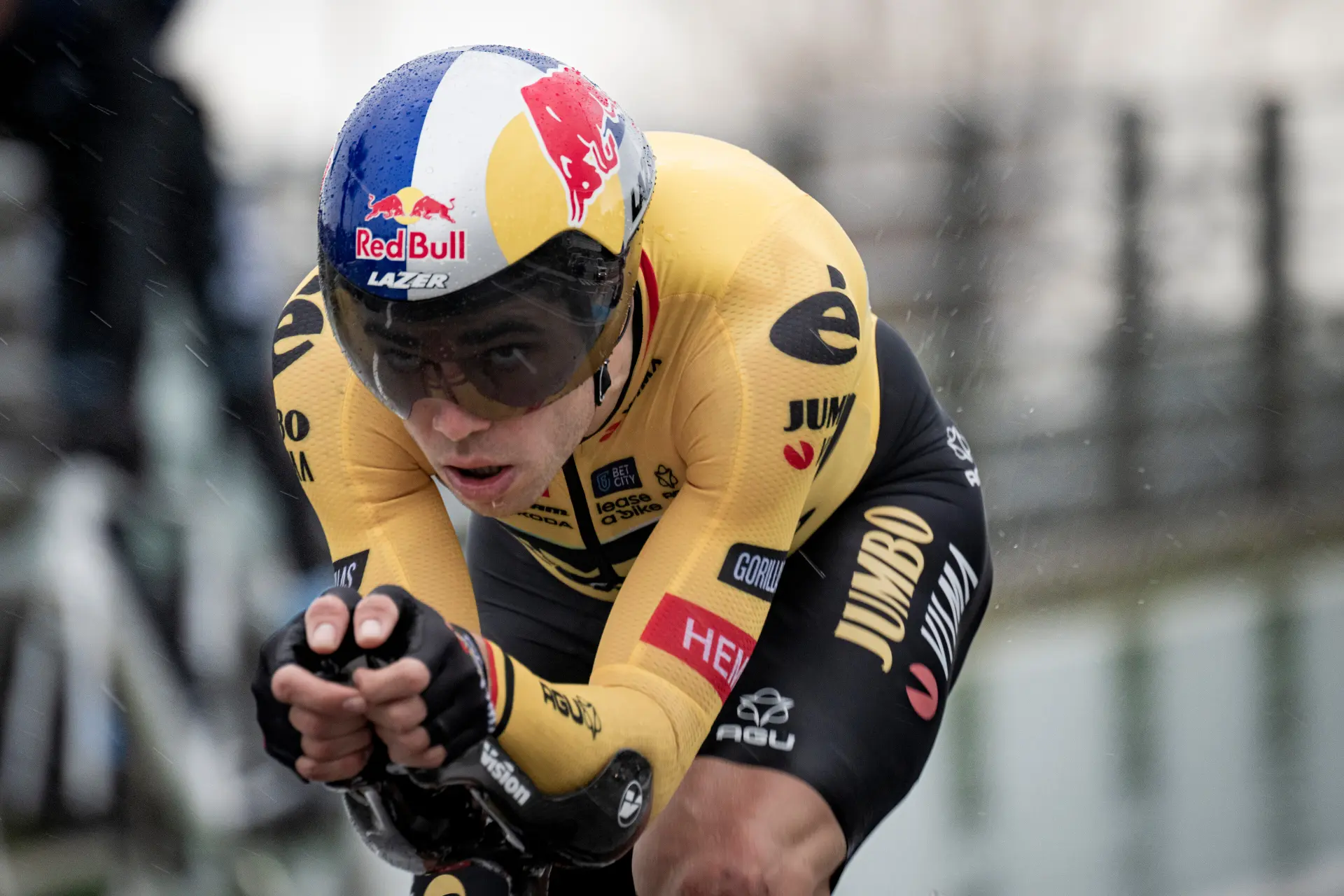 "Wir werden in den nächsten Monaten mit so ziemlich jedem in Verbindung gebracht werden, der einen Red Bull trinkt" - BORA - hansgrohe spielt Verbindungen zu Van Aert und Evenepoel herunter