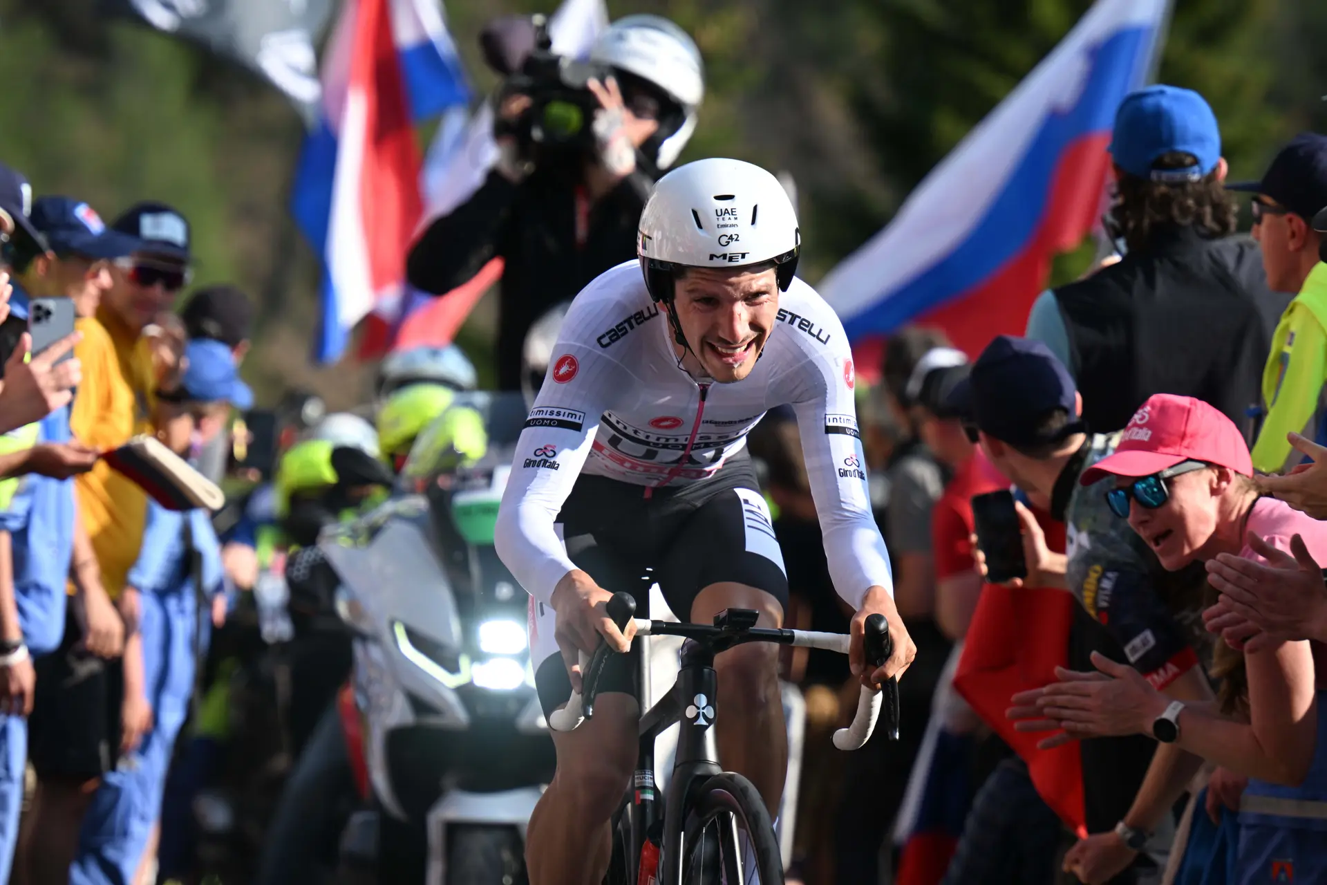 Krankheit setzt João Almeida beim portugiesischen Saisonstart außer Gefecht; Paris-Nice ist das erste Rennen für 2024
