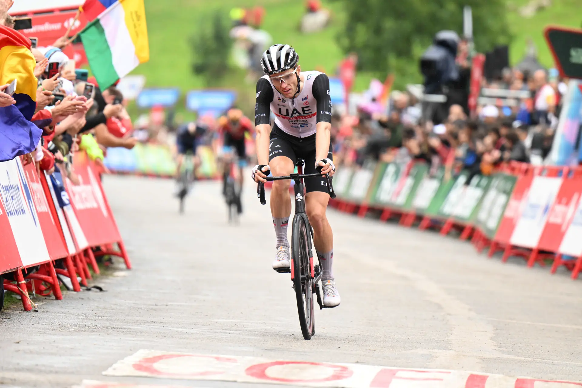 "Mit diesem Team sind wir bei den Grand Tours schon sehr stark" - Finn Fisher-Black will sich 2024 auf kleinere Rennen konzentrieren